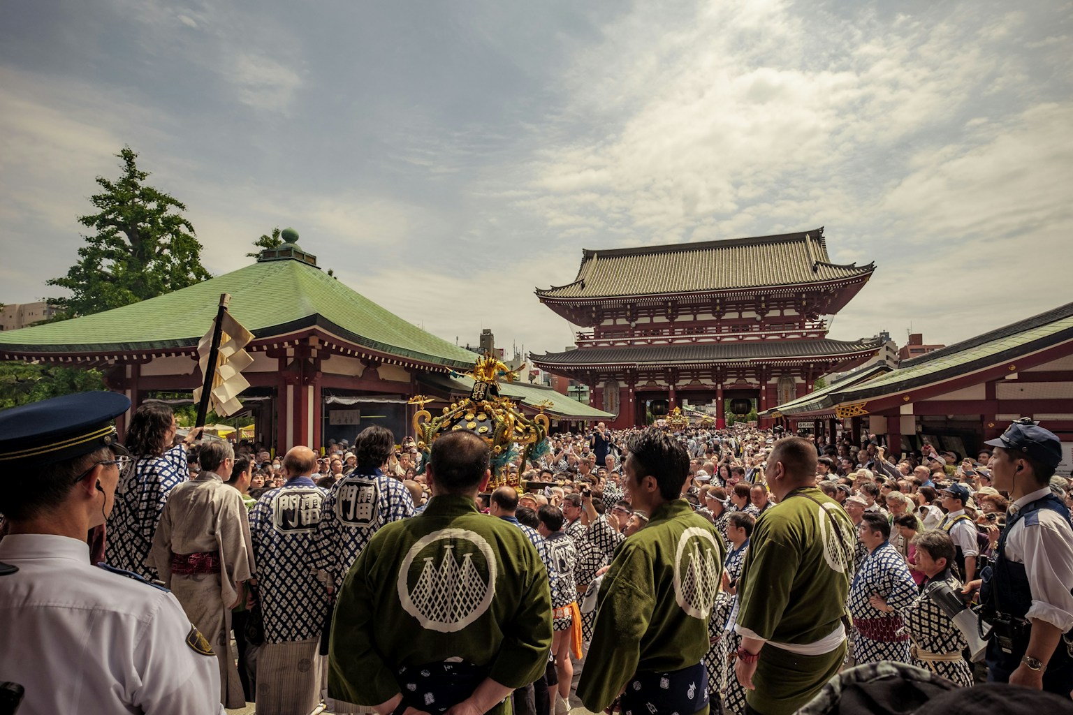 group of people in front of temple (Photo by Julie Fader on Unsplash)