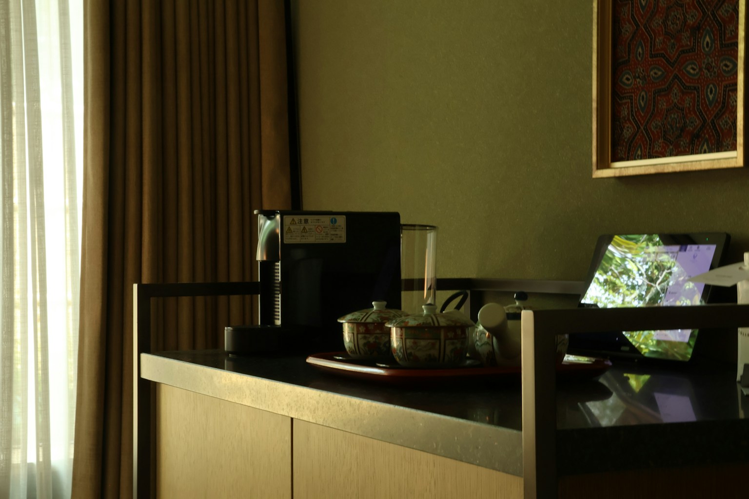A Comfortable and Good-Value Family Stay at Candeo Hotels Fukuoka Tenjin (Photo by Yanhao Fang on Unsplash)