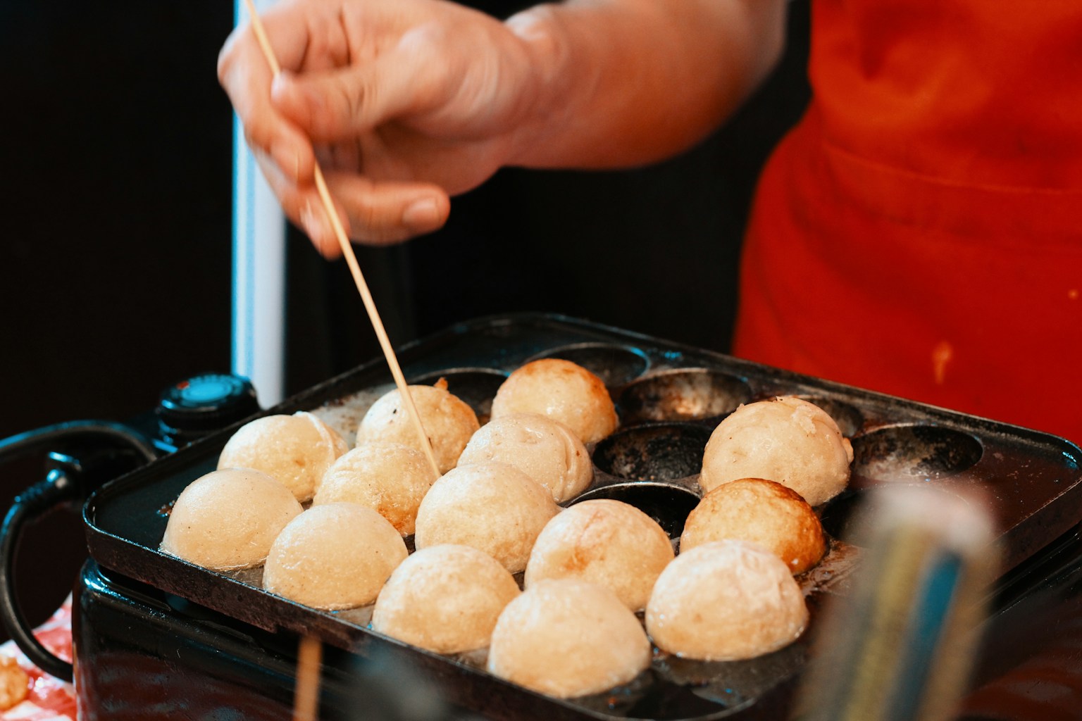 Yufuin Street Food Guide for Families: Best Snacks Kids Will Love (Photo by Hardingferrent on Unsplash)