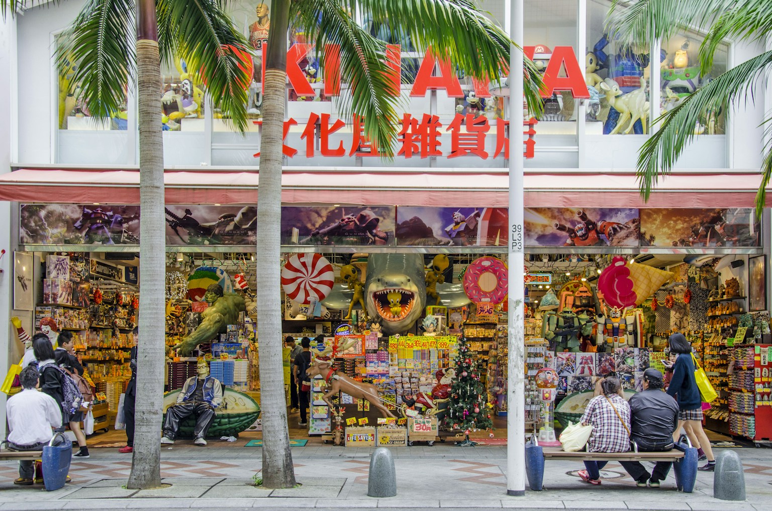 Taco Rice, A&W and Okinawa's American Food Heritage for Kids (Photo by Julie Fader on Unsplash)